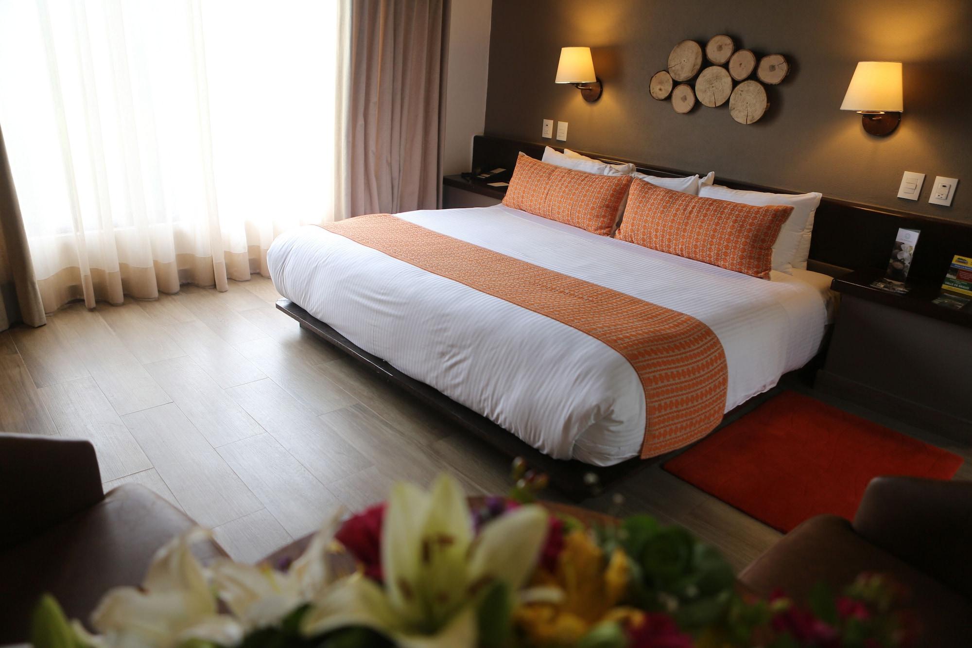 Hotel Avandaro Golf & Spa Resort فالي دي برافو المظهر الخارجي الصورة